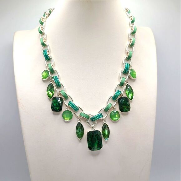 Vintage Napier Rhinestone Necklace, Green Silver Toned Adjustable - Picture 2 of 5